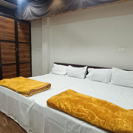 Mangaldeep Guest House Ujjain Bagian luar foto
